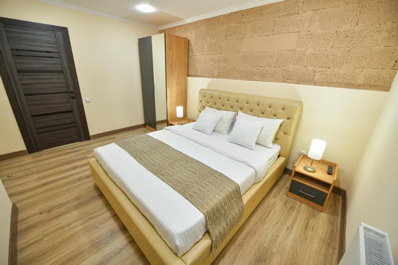 Madin Eco Hotel Debed Exterior foto
