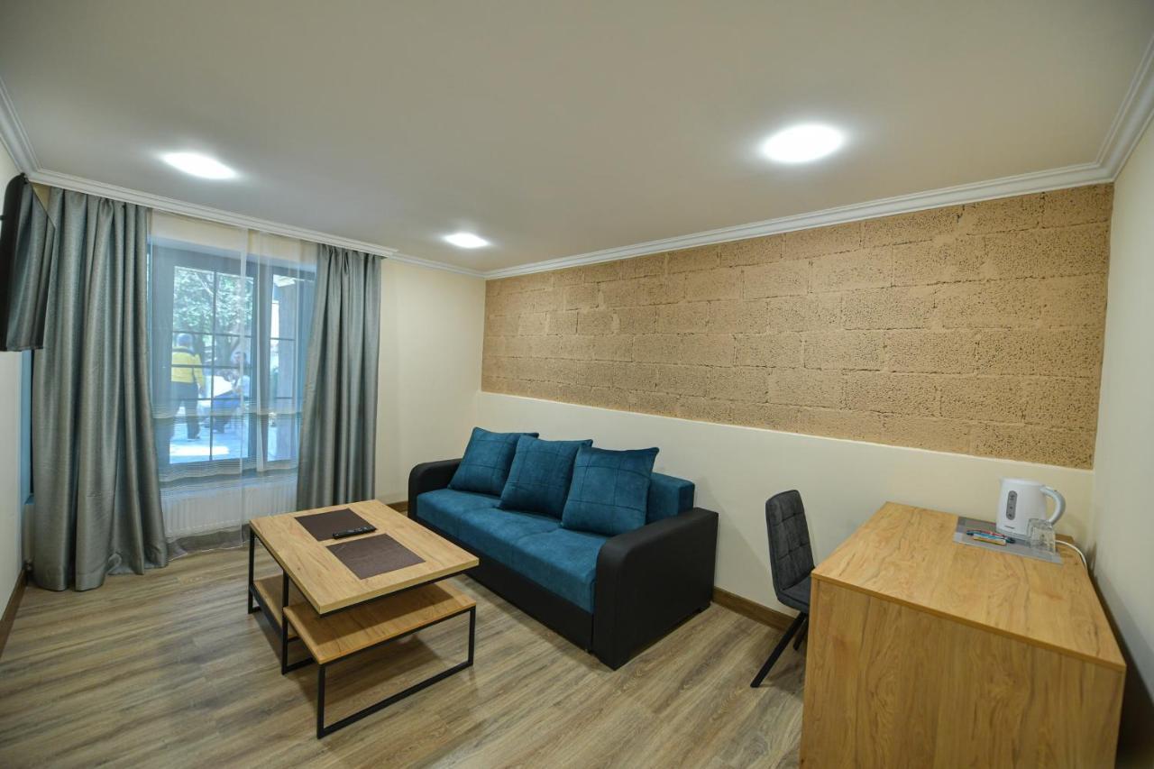 Madin Eco Hotel Debed Exterior foto