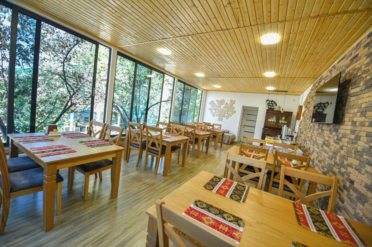 Madin Eco Hotel Debed Exterior foto