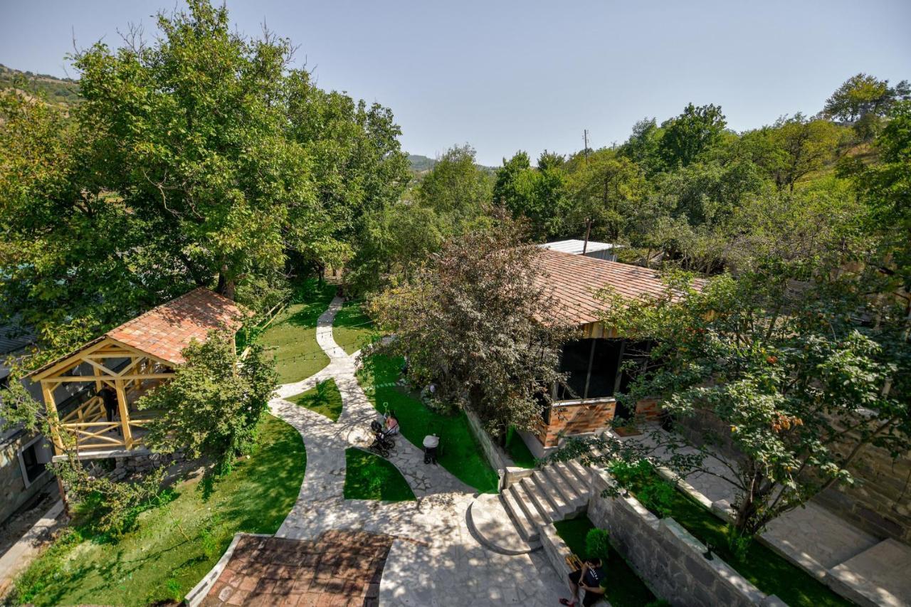Madin Eco Hotel Debed Exterior foto