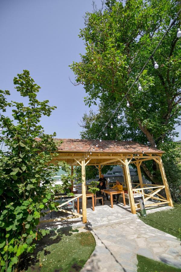 Madin Eco Hotel Debed Exterior foto