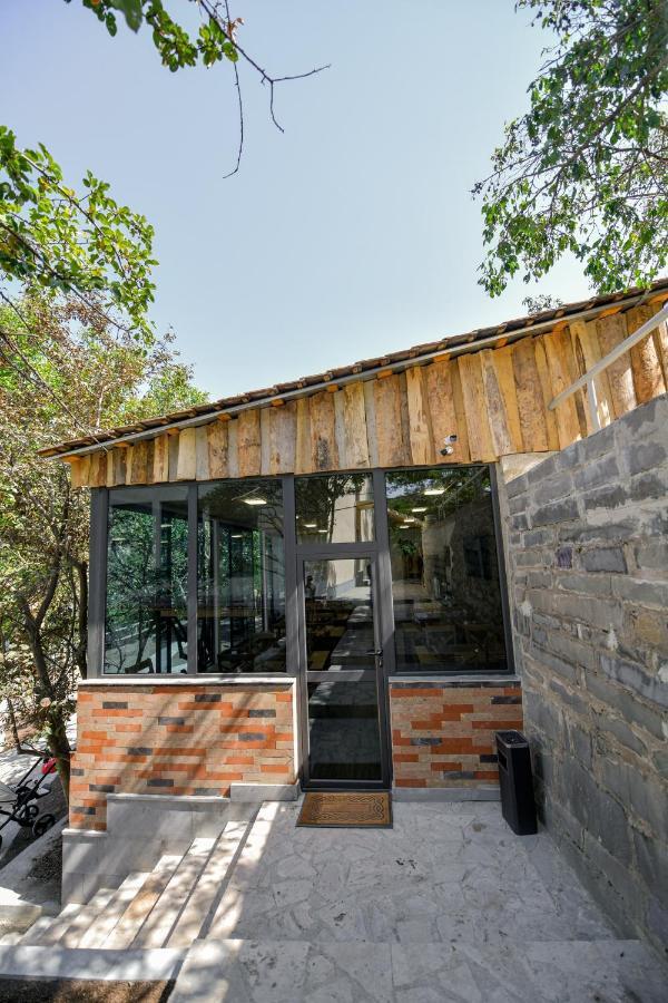 Madin Eco Hotel Debed Exterior foto