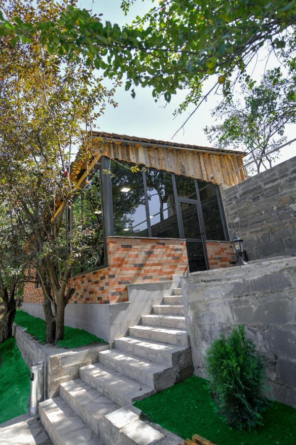 Madin Eco Hotel Debed Exterior foto